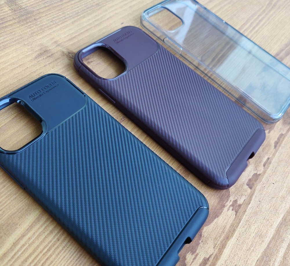 Telefontokok buktatták le az új iPhone modelleket